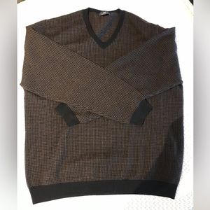Brooks brother made in Hong Kong merino wool XL